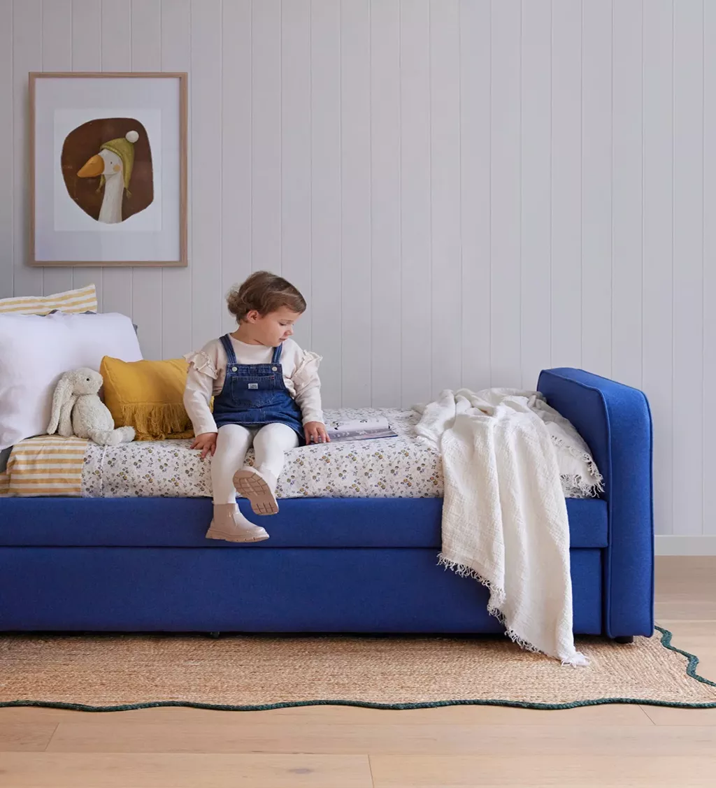 Beds and Bed Covers-Bedroom Decorations-Anbazar